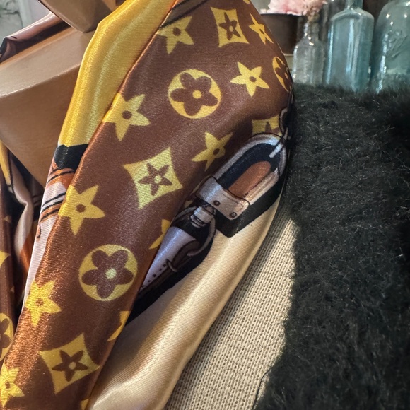 NWT DESIGNER Inspired TWILLY Mixed MONOGRAM Luxury NECK BAG SCARF Fashion - Picture 4 of 6